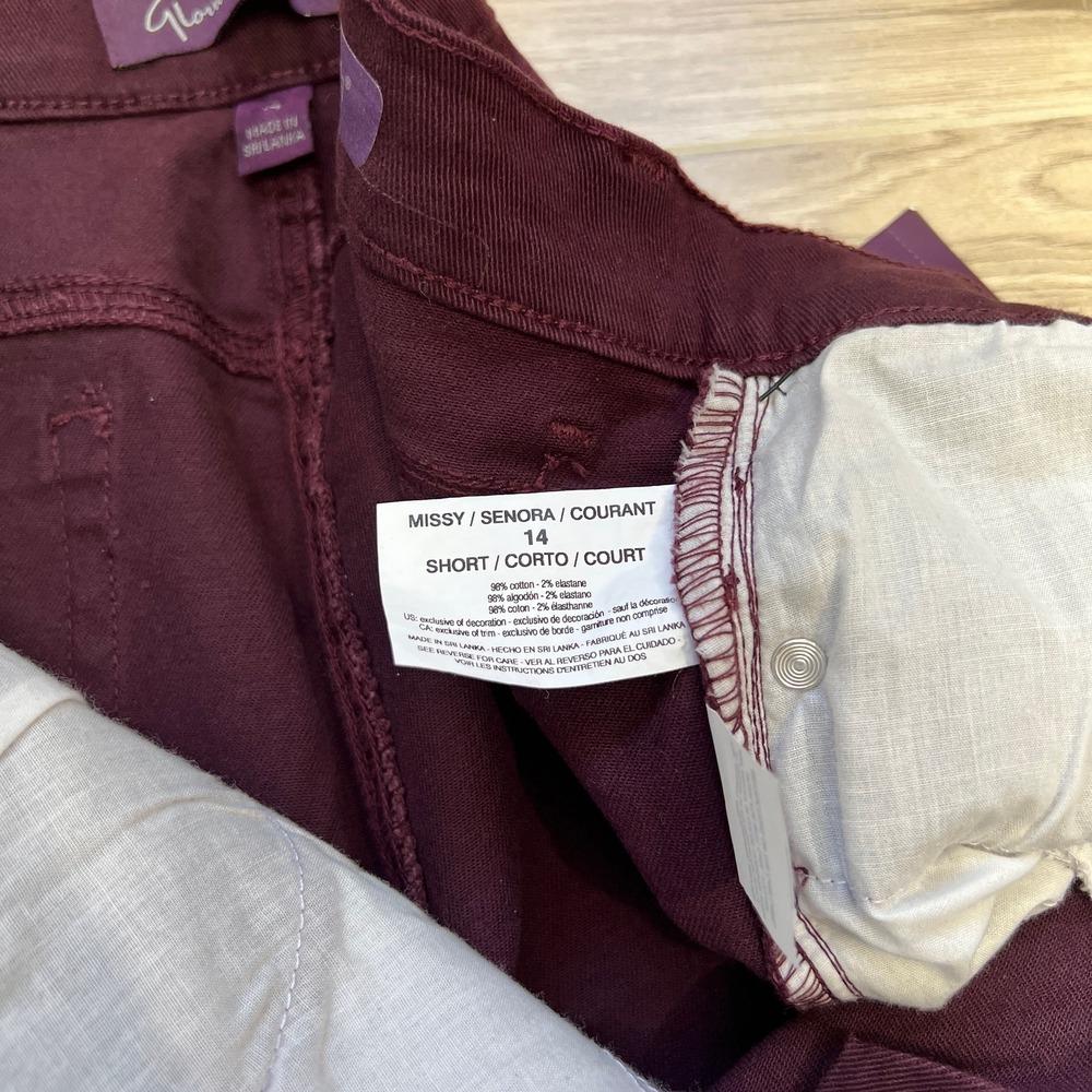 Gloria Vanderbilt Original Slimming Heritage Fit Tapered Leg jean Purple 14Short - Picture 10 of 12